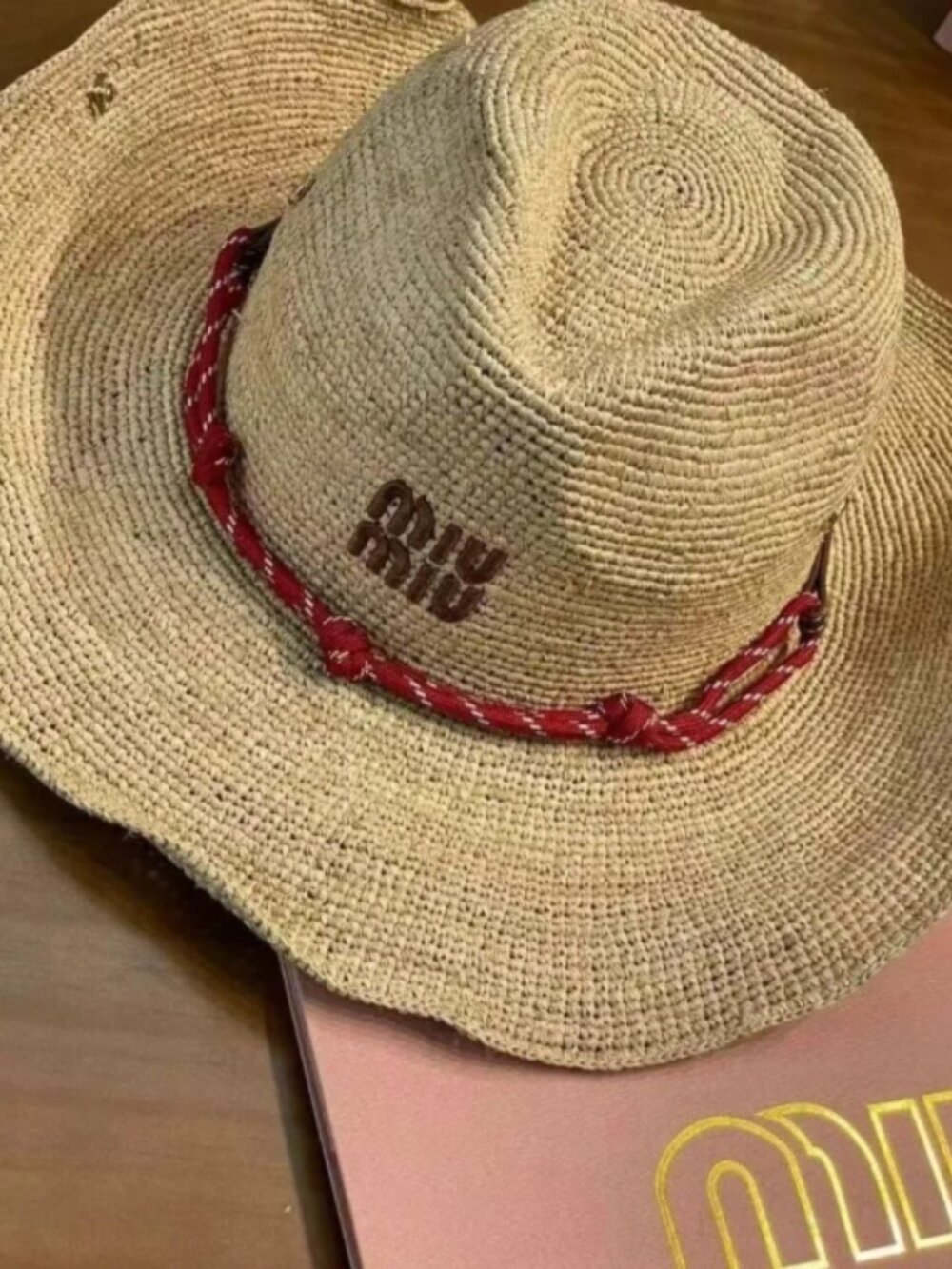 Miu Miu Beige Straw Hat with Red Accent - Picture 2 of 5